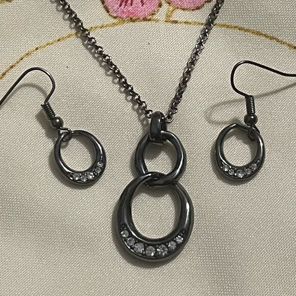 💙dark silver oval necklace and earring set - Picture 1 of 1